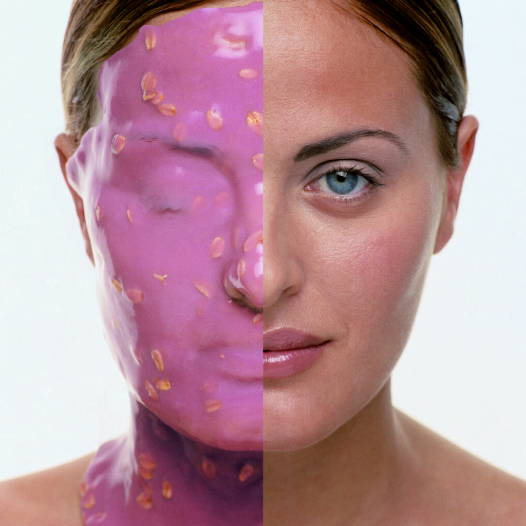 敏感肌の人には、麦とスミレエキス配合で、保湿や鎮静をしてくれるカスマラパック「バイオレット」がおすすめ。スミレエキスのさわやかな香り。