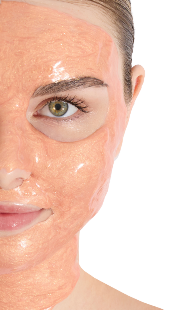 カスマラパック「ローズゴールド」は、ゴールドのエナジーチャージに加え、ハリ、弾力、潤いをチャージ、おこなった施術の作用を閉じ込めます。